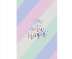 Astra Shkolyaryk Vázlatfüzet A5, 48 lap, pontozott, 90g/m2, motívumok keveréke, 114 (4823088221527)