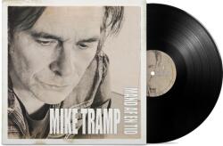 Tramp, Mike Mand Af En Tid - facethemusic - 15 290 Ft