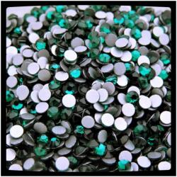 Zodiac - strasszkő ss8 Emerald