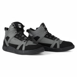  Motoros csizma W-TEC Milwook, megerősített területek, fűzős rögzítés, fém fűzőlyukak, ergonomikus talpbetét, fényvisszaverő elem, csúszásmentes talp szürke-fekete 41