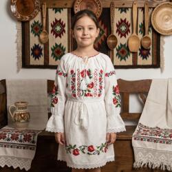 Ie Traditionala Rochita Traditionala Alexandra 5