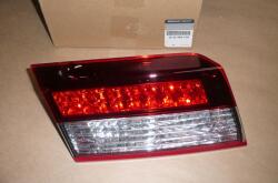 Original Renault Lampa stop stanga [pe portbagaj] ORIGINAL RENAULT 265558516R (265558516R)