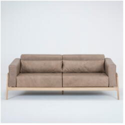 GAZZDA Fawn világosbarna kanapé bivalybőrből, tömör tölgyfa szerkezettel, 210 cm - Gazzda