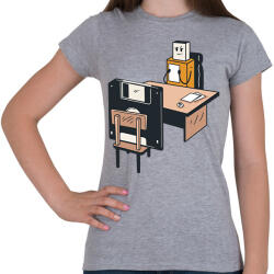 printfashion Pendrive vs floppy - Női póló - Sport szürke (17850318)