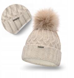 PaMaMi Női Téli Sapka, bézs, pomponnal, polár béléssel, 55-58cm (Modna Czapka Jesienno-Zimowa z Polarem)