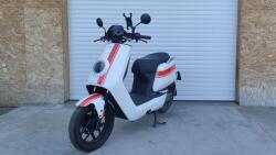 NIU Elektromos robogó TESZTMOTOR - NQi GTs 6035 70km/h, fehér/piros, Panasonic akkumulátor, Bosch motor, L3e-A1