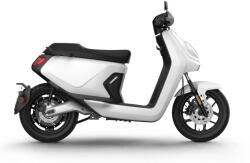 NIU Elektromos robogó BEMUTATÓMOTOR - NIU MQi GT 4831 45km/h, fehér, EVE akkumulátor, Bosch motor, EURO5, Le1-B