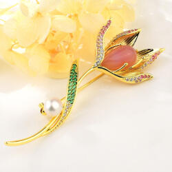  Arannyal bevont exkluzív magnólia bross pink cirkónia kristályokkal (0301. ) (G500525C01Y)