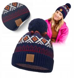 PaMaMi Női Téli Sapka, norvég mintás, pomponos, sötétkék (Modna Czapka z Pomponem Jesienno-Zimowa Modna)