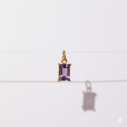 KÁRPÁTHY ékszer Február kristály charm, aranyozott