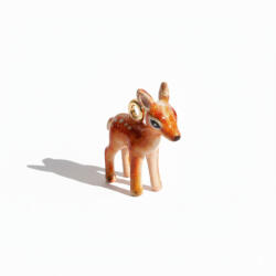 KÁRPÁTHY ékszer Őzgida zománcozott charm, aranyozott