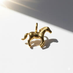 KÁRPÁTHY ékszer Vágtató póni charm, aranyozott