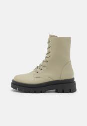 RUBI Outlet Rubi Shoes by Cotton On platformos bakancs 41-es (121)