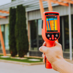  Digitális hőszkenner - érintőképernyővel, akkumulátorral és microSD kártyahellyel