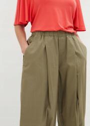 Bonprix 52-es Könnyű Twill Nadrág, zöld színű