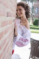 STRAIE Ie Contemporana Alba Cu Broderie Coloane