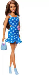 Mattel Barbie cukorbeteg baba kék ruhában (HYT97) - morzsajatekbolt