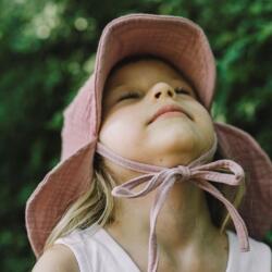 Pippadu Kifordítható muszlin napsapka - mályva/rózsa