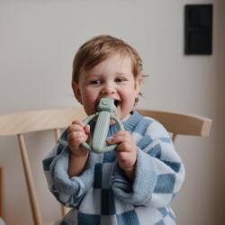 mushie Csörgő rágóka - robotka (halvány türkiz)