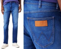 Wrangler Greensboro Férfi Farmer, pamut, elasztán, klasszikus kék, Size W33 L30 (W15QYI23A)