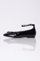 Guess Levvis fekete lakkozott balerinacipő Guess Flplvv PAT02 37 (FLPLVV PAT02 BLACK)