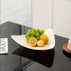  Tava servire din plastic, model texturat, forma triunghi, Crem, 30 x 6 cm Tava