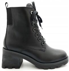 Caprice Bélelt bokacsizma Caprice 26217-41 Bőr Fekete 37-es méret (9-26217-41 Black Nappa)