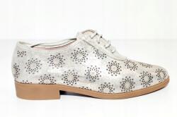 Pitillos 3211-es modell, kényelmes arany színű félcipő, 38-as méret (3211)