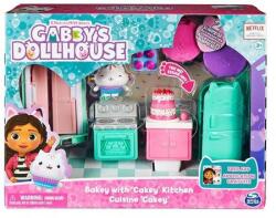 Gabby's Dollhouse Set de joaca Gabby's Dollhouse - Casa de Lux, Cofetaria lui Cakey Papusa
