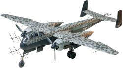 TAMIYA Model de asamblat TAMIYA Militar: Avioane - Avion de luptă german Heinkel He219 A-7 Uhu (TAM61057) (TAM61057)