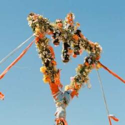 Groovespin. Hu LP The Devil Wears Prada: Flowers - groovespin - 16 675 Ft