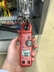 Benning CM 2-1 lakatfogó árammérő tartozékokkal