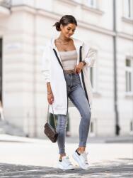  Női pulóver oversize View Lara Fashion ecru méret univerzális (LARA Fashion)