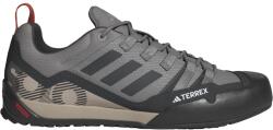 adidas Детски обувки Adidas Unisex Kids Terrex Swift Solo Non Waterproof Hiking Boots - Solid Grey/Carb