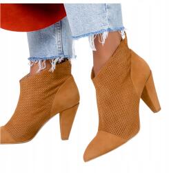 Casu Tavaszi bokacsizma, áttört mintával, sarokkal, Lengyel bőr, 37-es méret (08693/2364/00/00/002)