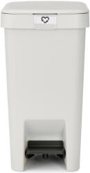 Brabantia StepUp pedálos szemetes lecsapódásgátló fedővel, 10L, 91% újrahasznosított műanyag, világosszürke (800245)
