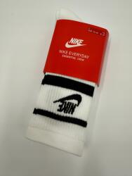 Nike Hosszú fehér zokni Nike méret 42-46 3 pár (10309) (5904567822592)