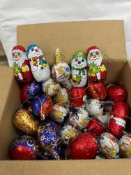  Karácsonyi Csokoládé figurák Mikulás/Hóember Mix Minták