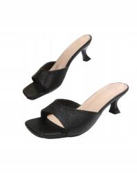 Shein 39-ES Fekete Magassarkú Papucs (sx25021212181852551)