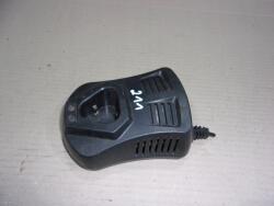 Bosch Akkumulátortöltő Csavarbehajtó 12V HP-71 nr. 211 (ŁADOWARKA BATERII WKRĘTARKI 12V nr.211)