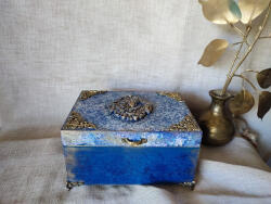 DecoVintage Caseta vintage din lemn, decorata manual , Albastru regal cu accente aurii (C636)