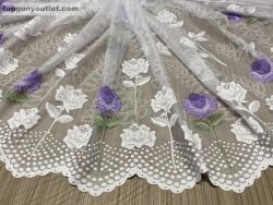 fuggonyoutlet Rózsaszál, fehér alapon lila, 500x175 cm