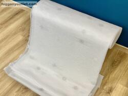 fuggonyoutlet Méteráru, Voile, fehér alapon szürke Kocka 280 cm