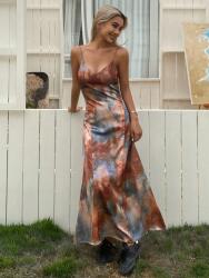 Shein Színes Szatén Ruha (M) (608481)