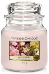 Yankee Candle illatgyertya Fresh Cut Roses Classic Közepes