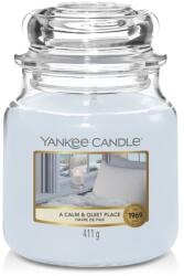 Yankee Candle illatgyertya A Calm & Quiet Place Classic Közepes