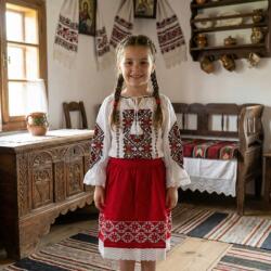 Ie Traditionala Compleu Traditional fetite Miruna 4