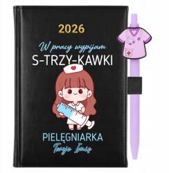 FunnyCase Naptár A5 2026 Fekete Golyóstoll Ápolónőnek Iszom S-három-kávé (Kalendarz WYPIJAM S-TRZY-KAWKI Czarny)