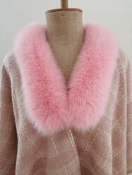  Szőrmegalléros poncsó rókaprémmel