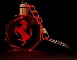  FERRARI kulcstartó lézergravírozott váltakozó Led fénnyel (FERRARI)